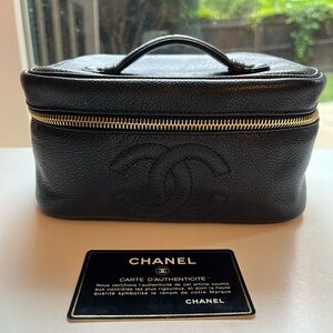 CHANEL l Vintage Vanity Case | Black